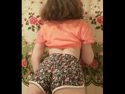 ❤️ دختر جوان سکسی که شورتش را جلوی دوربین در می آورد ❤❌ لعنتی در fa.123sex.ru ﹏